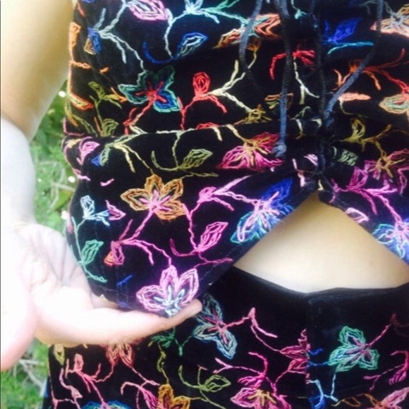 1970’s Floral Embroidered Halter Top & Maxi Skirt - Picture 5 of 5